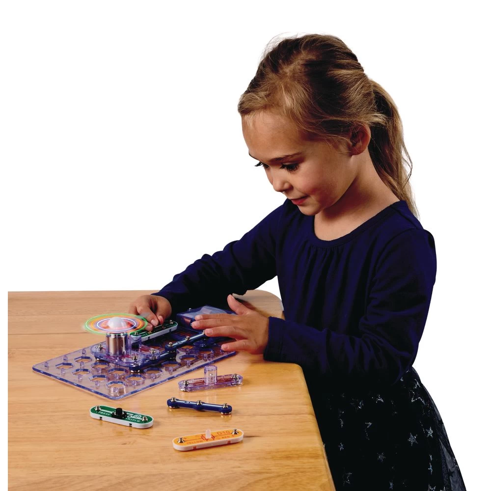 Snap Circuits® Beginner Electronics Exploration Kit 3 Snap Circuits® Beginner Electronics Exploration Kit - Image 3